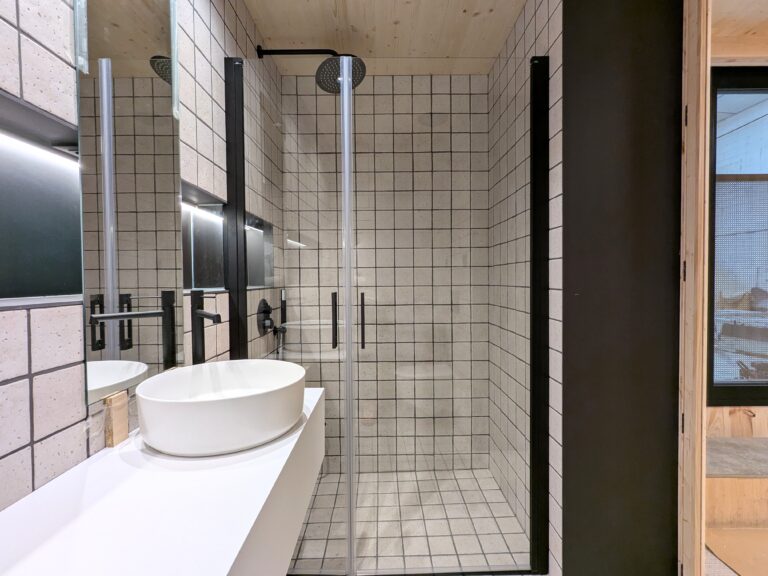 interior-minimal-suites-minimal-metro7 (10)