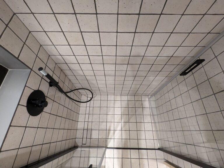interior-minimal-suites-minimal-metro7 (11)